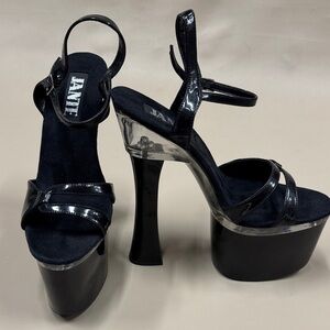 Towering Jante Black Platform Heels